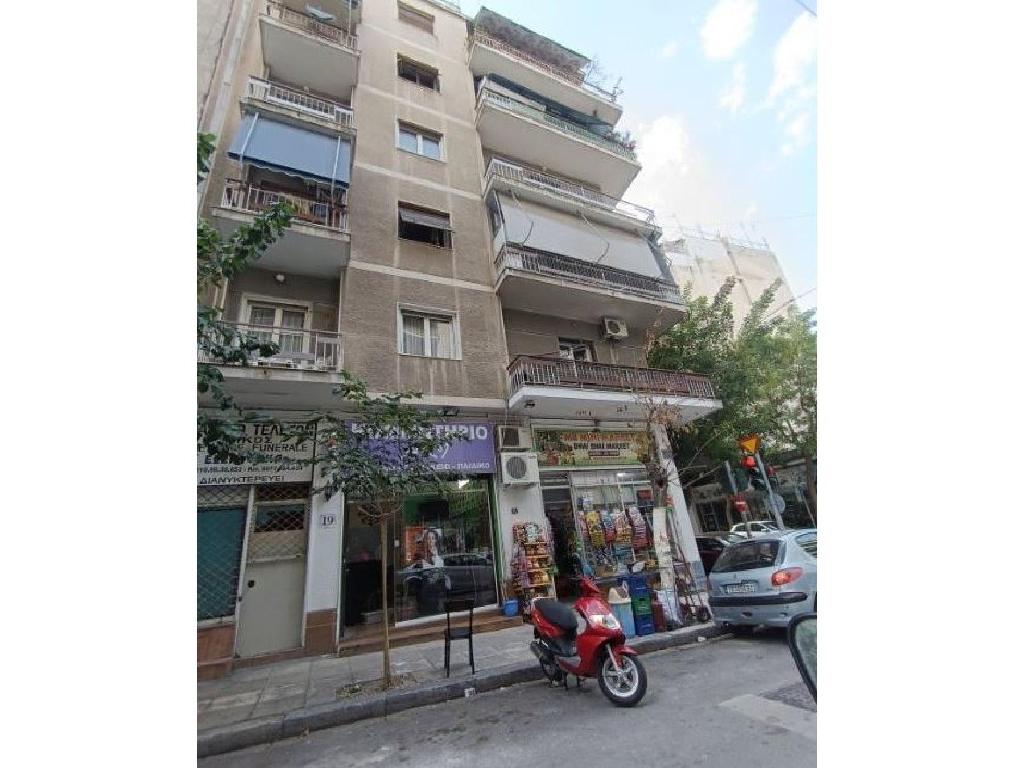 Retail-Central Athens-RA499076