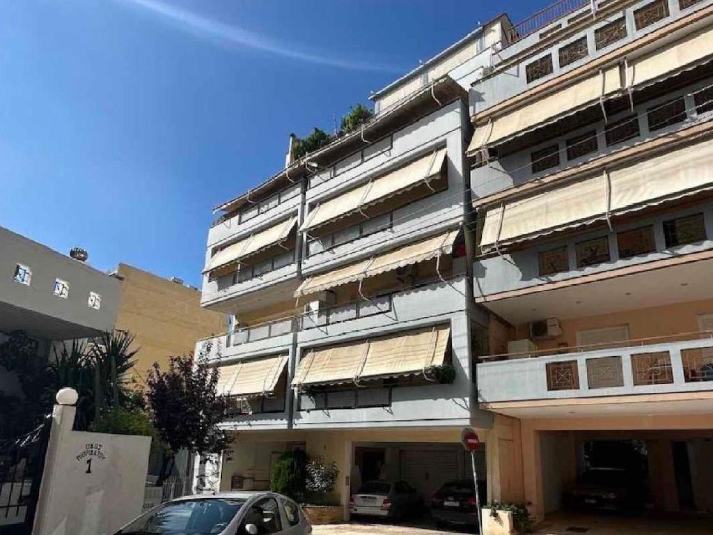 Apartment-Central Athens-114050
